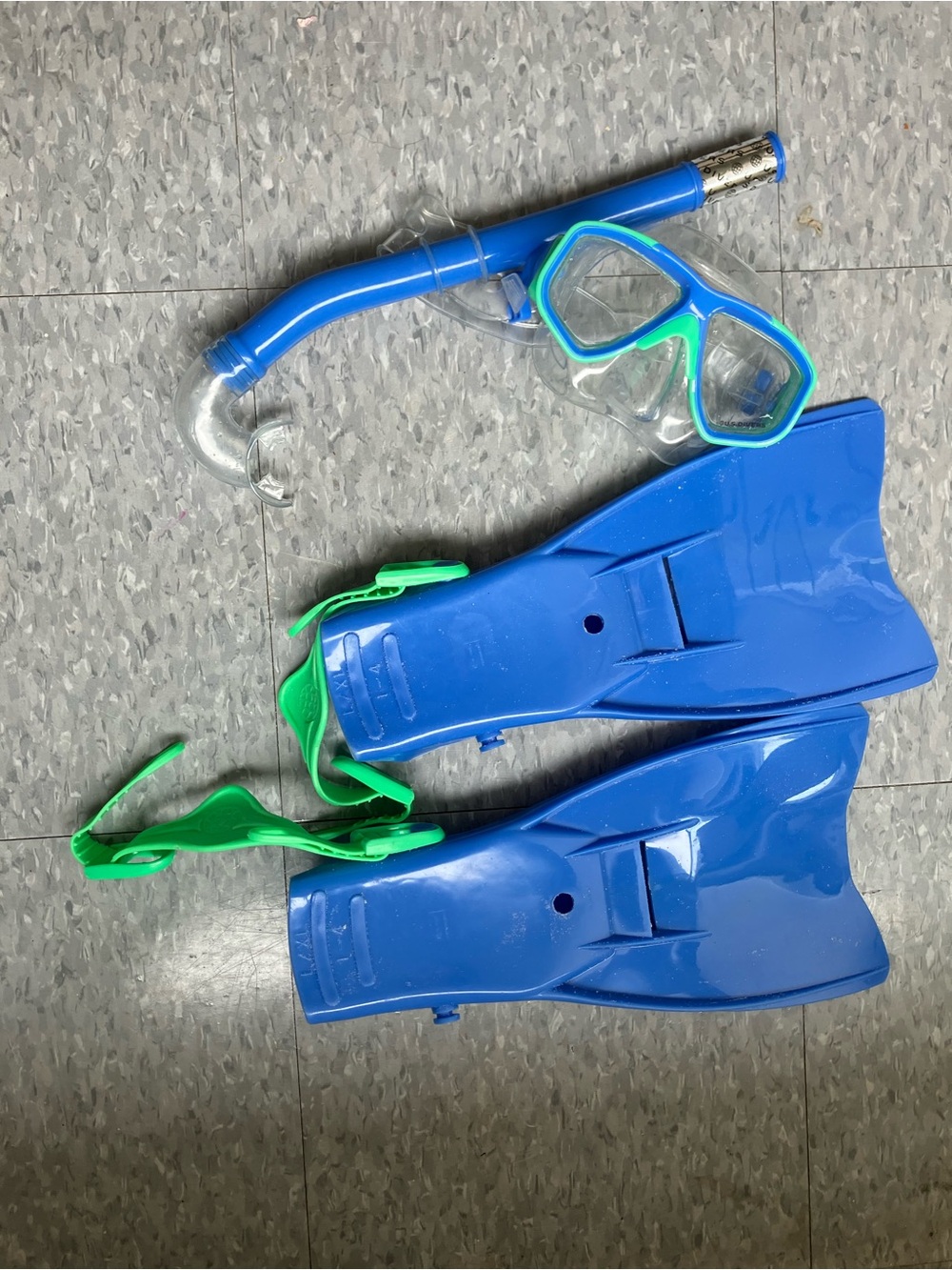 Blue & Green Snorkel Set with Fins and Mask